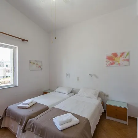 Rouladina Apartment Stalos